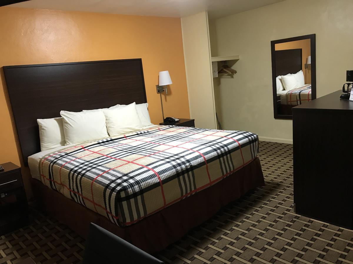 Old Kentucky Home Motel Бардстаун Екстериор снимка
