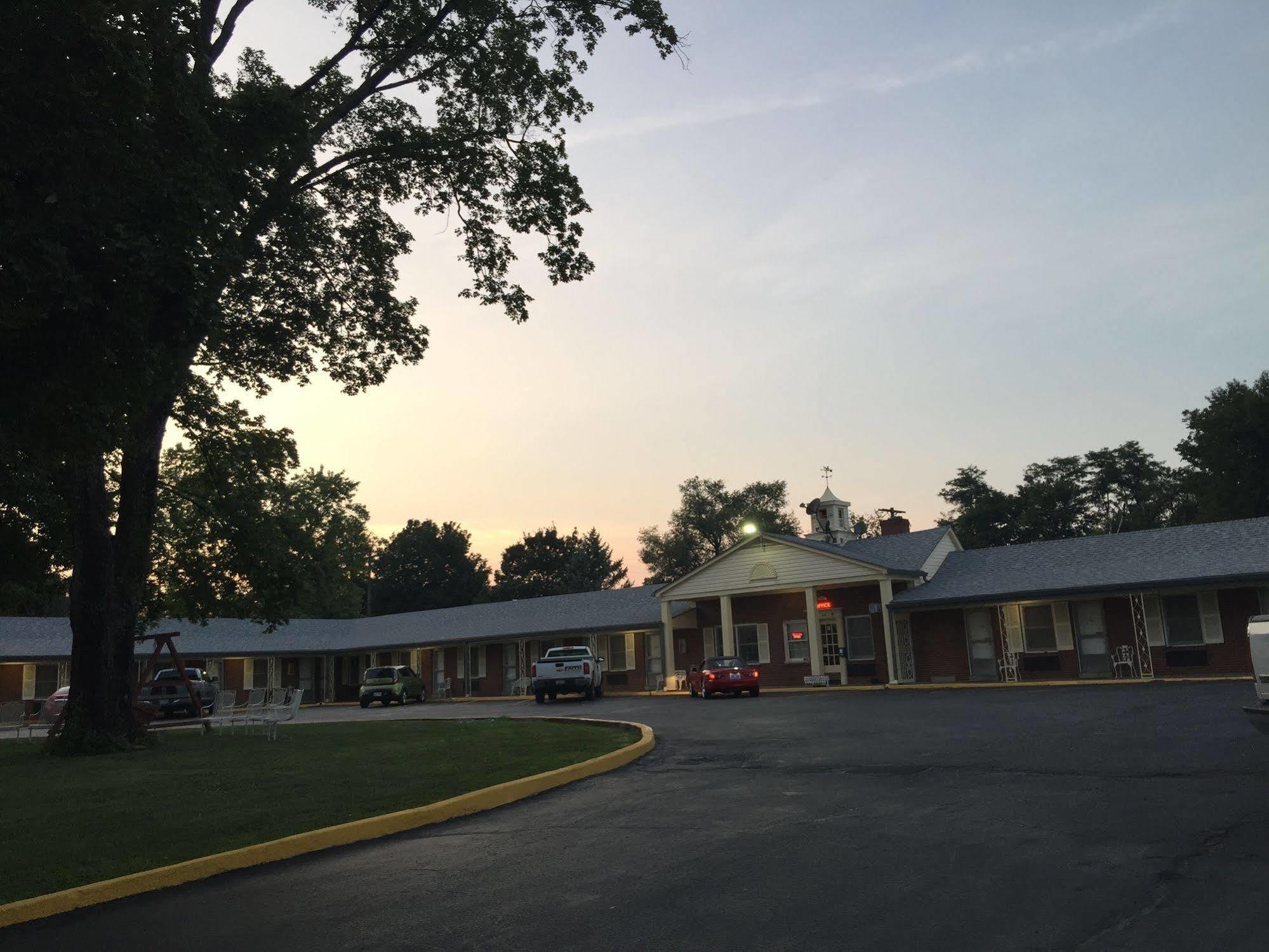 Old Kentucky Home Motel Бардстаун Екстериор снимка