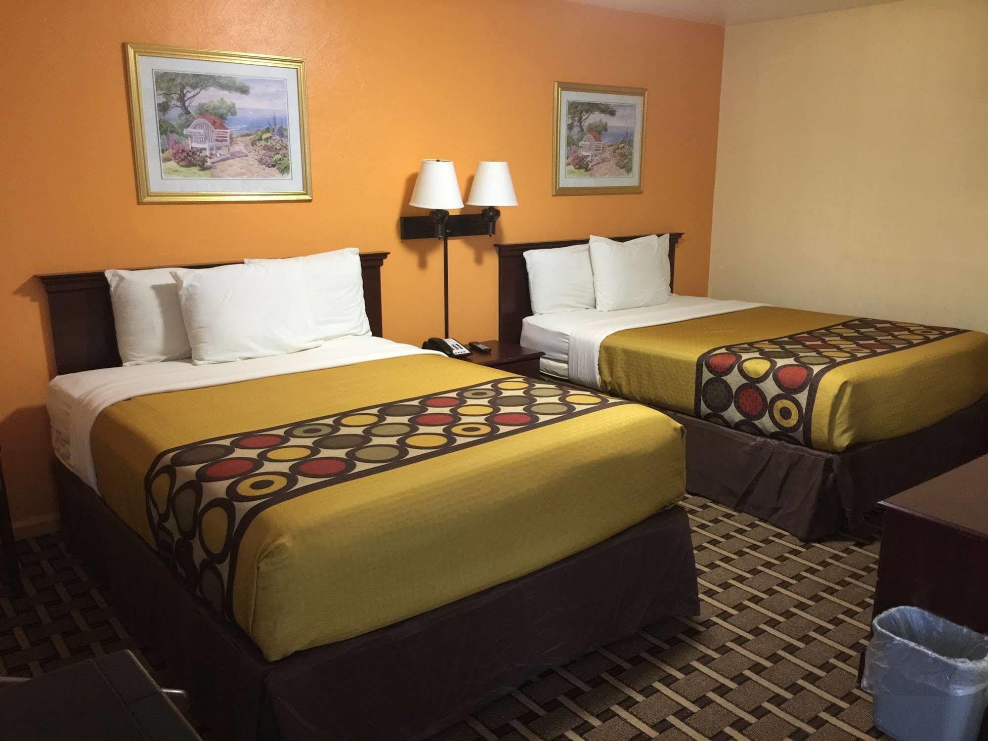Old Kentucky Home Motel Бардстаун Екстериор снимка
